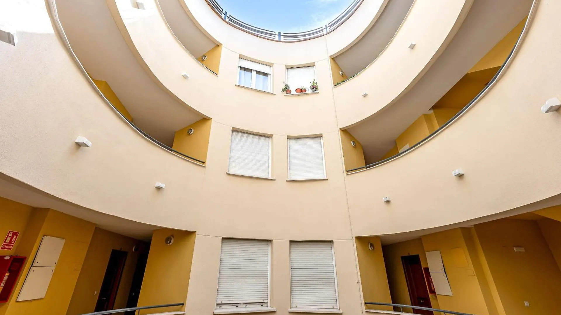 Vivendos - Ma16 - Capuchinos Parking Apartment Malaga