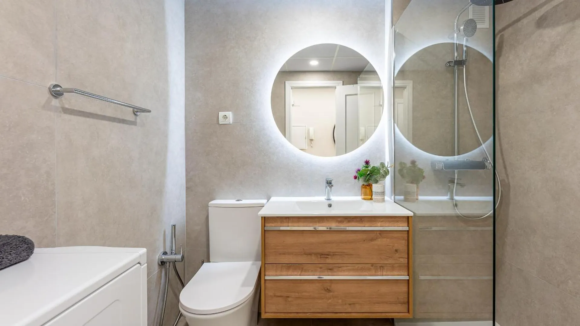 Vivendos - Ma16 - Capuchinos Parking Apartment Malaga