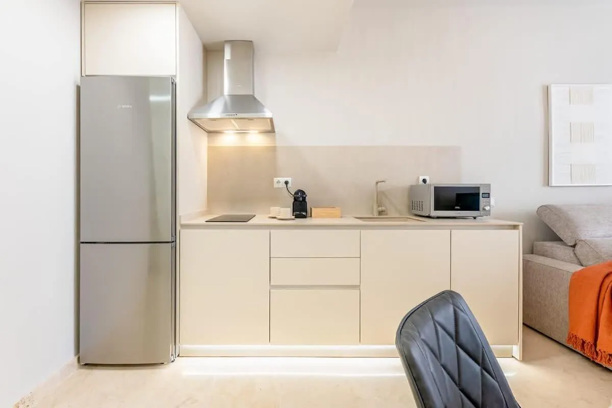 Vivendos - Ma16 - Capuchinos Parking Apartment Malaga