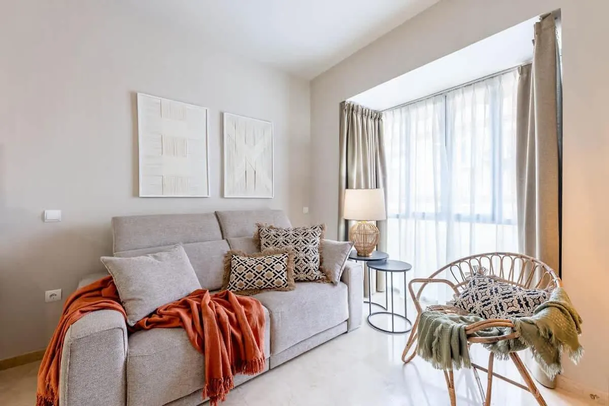 Vivendos - Ma16 - Capuchinos Parking Apartment Malaga Spain