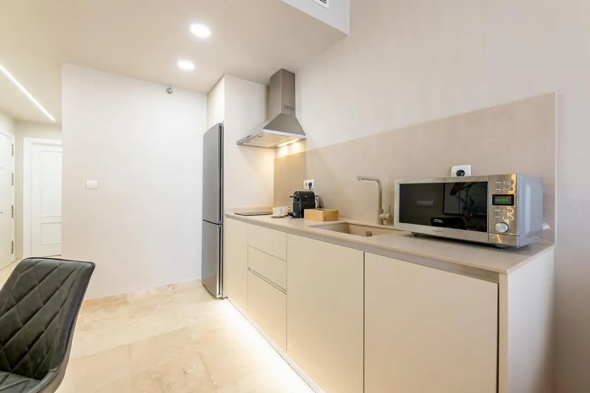 Vivendos - Ma16 - Capuchinos Parking Apartment Malaga